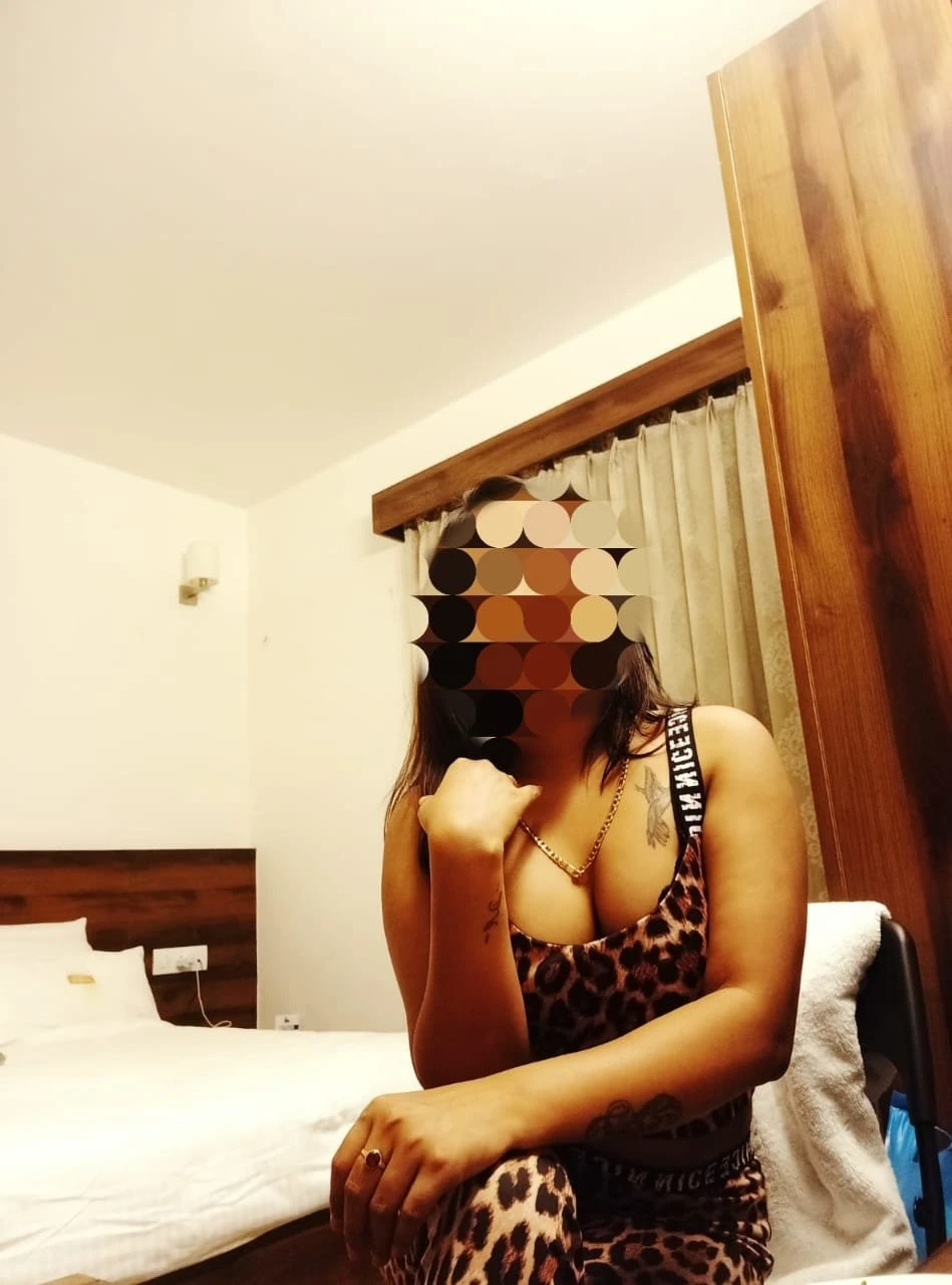 Leela – Indian escort in Bangalore — 4 / 8