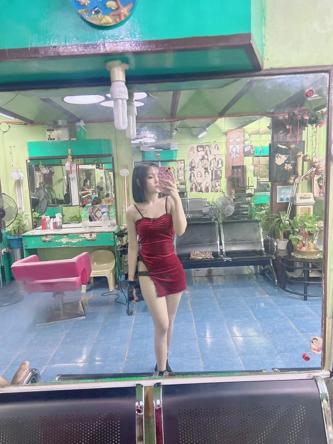 Yoona – Filipino escort in Hong Kong — 5 / 6