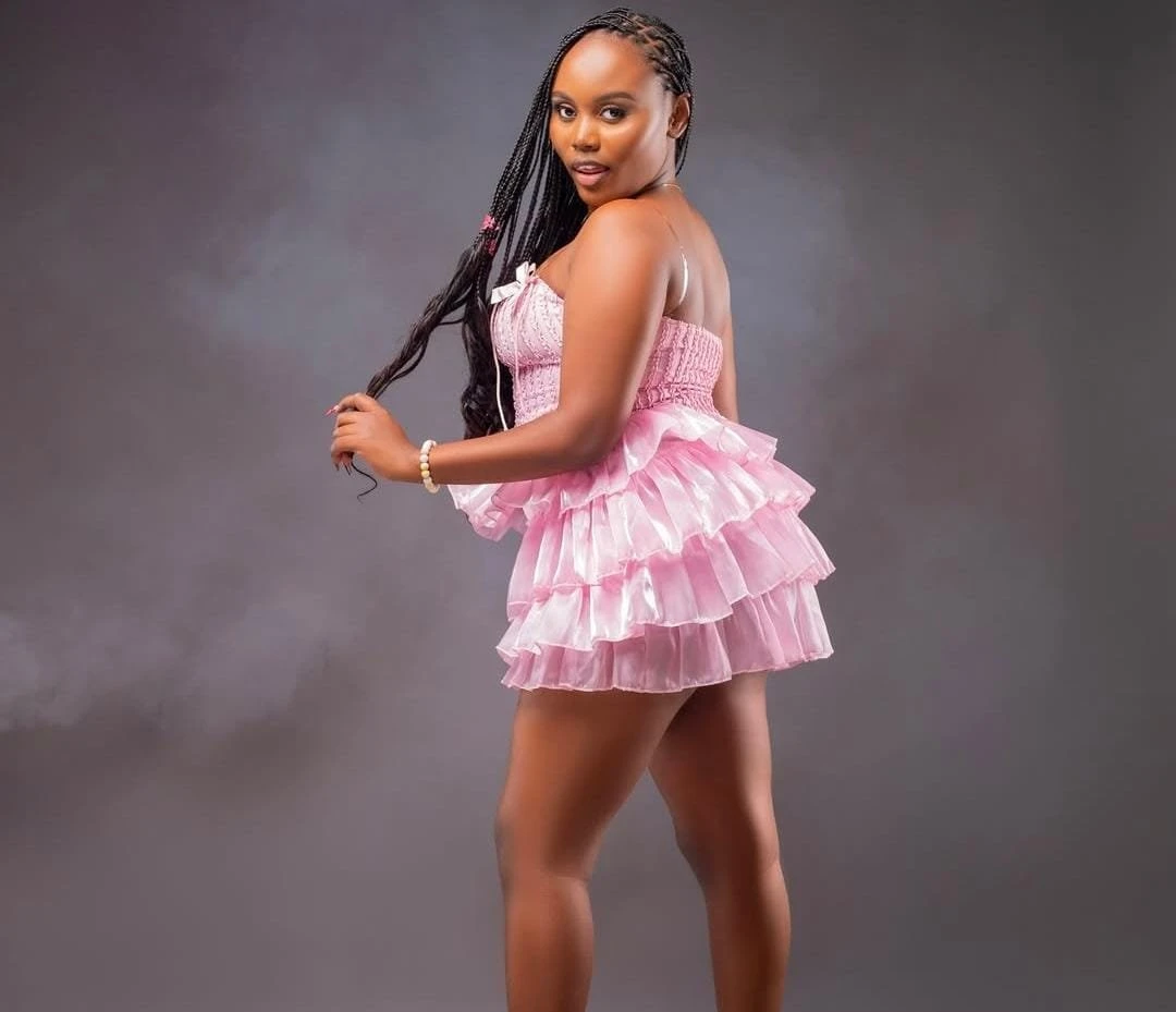 Misha – South African escort in Ahmedabad — 2 / 4