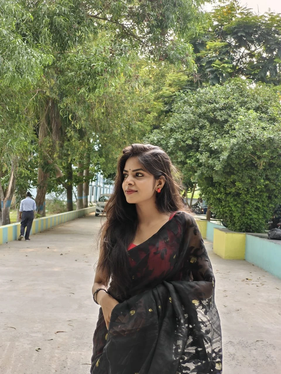 Electronic City available no advance pay – escort in Bangalore — 4 / 5