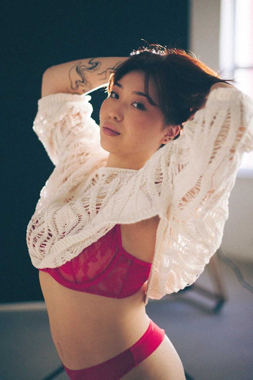 Lia – Kazakhstani escort in Hong Kong — 2 / 7