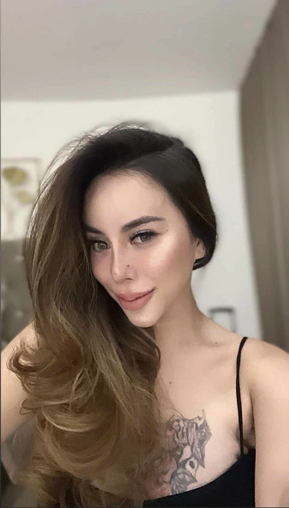 Party Girl Ready to Serve You – escort in Hong Kong — 5 / 9