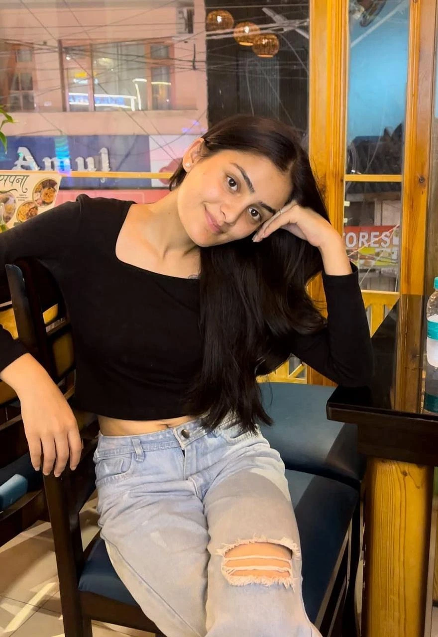 Khushi – Indian escort in Chandigarh — 3 / 6