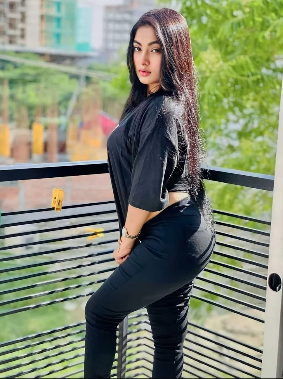 RAGINI SINGH CASH PAYMENT REAL SERVICE – Indian escort in Bangalore — 2 / 5