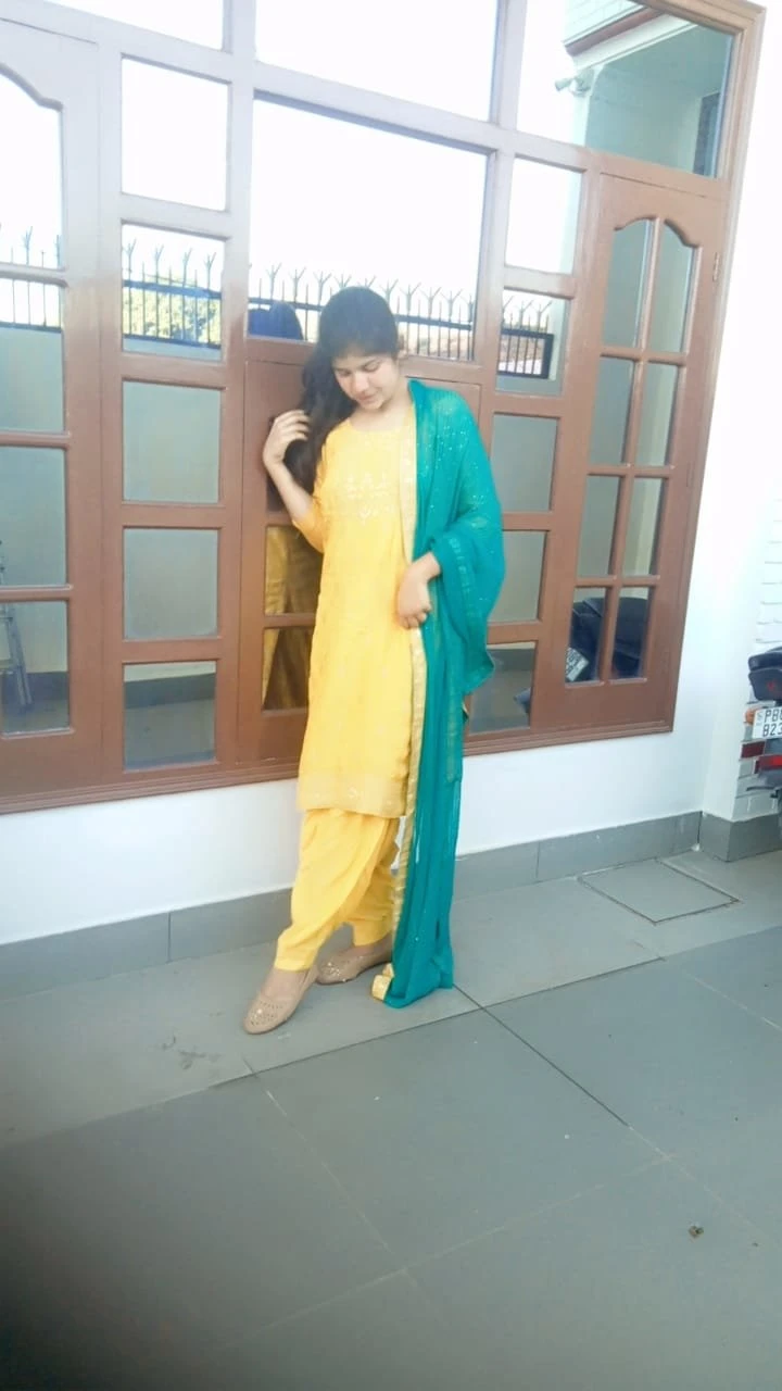 Mamta Cam show sex chat – Indian escort in Bangalore — 2 / 5