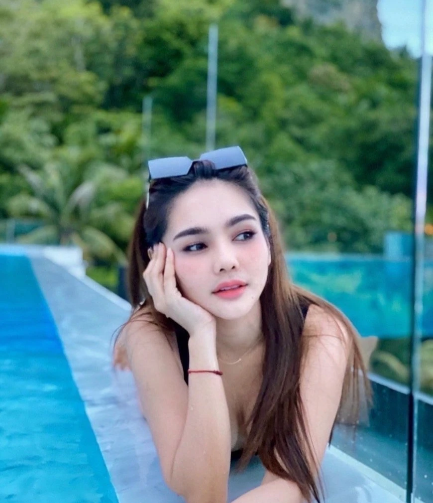 Gorgeous Girl Maya – South Korean escort in Hong Kong — 5 / 6