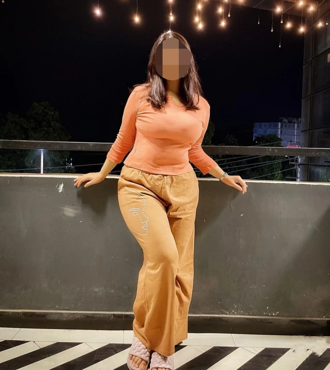 Deepika – Indian escort in Bangalore, Escort, Banga