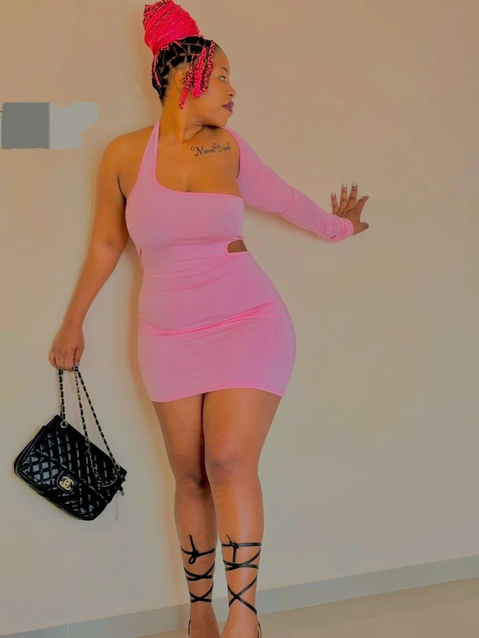Nicole – South African escort in Bangalore — 5 / 6