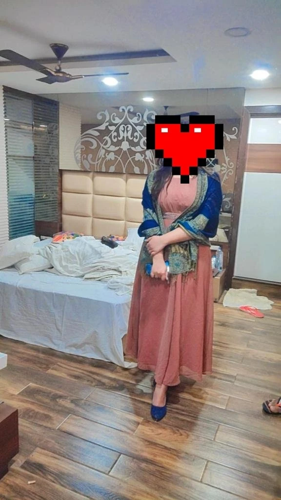 Niharika – Indian escort in Bangalore, Escort, Banga