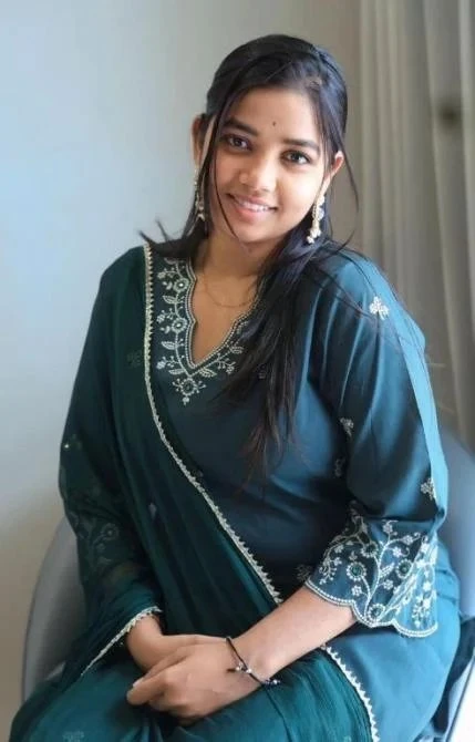 Chetna – escort in Chennai — 2 / 3