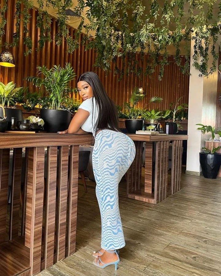 Sharon – South African escort in Chandigarh — 3 / 5