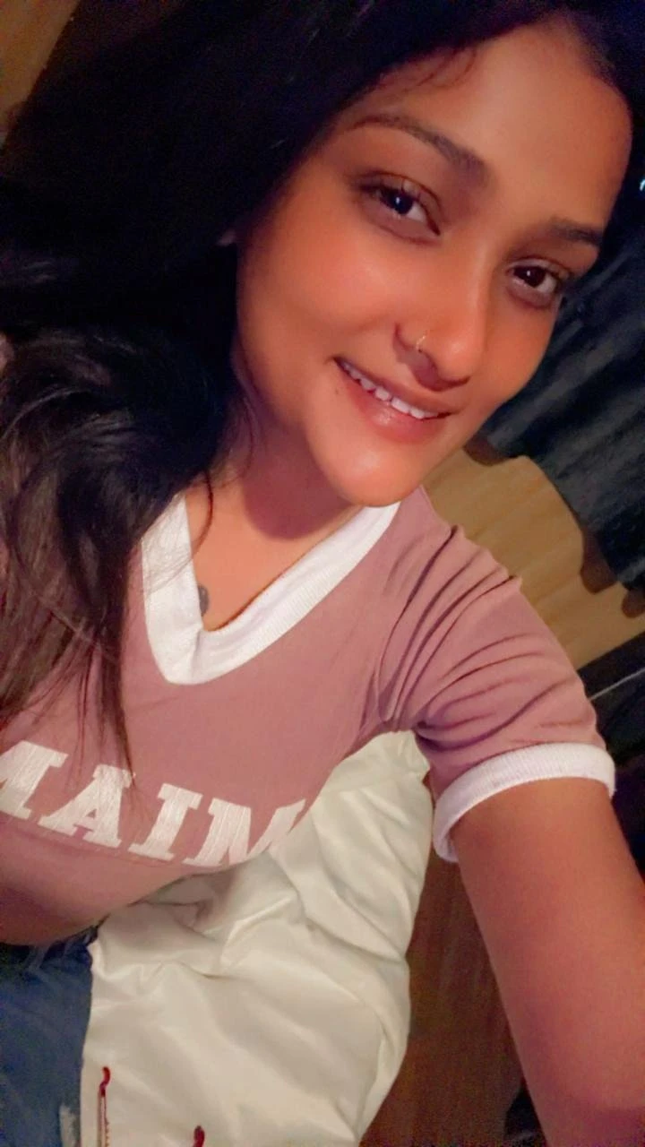 High Profile Pool Party and Exotic Dance – Indian escort in Ahmedabad — 13 / 15