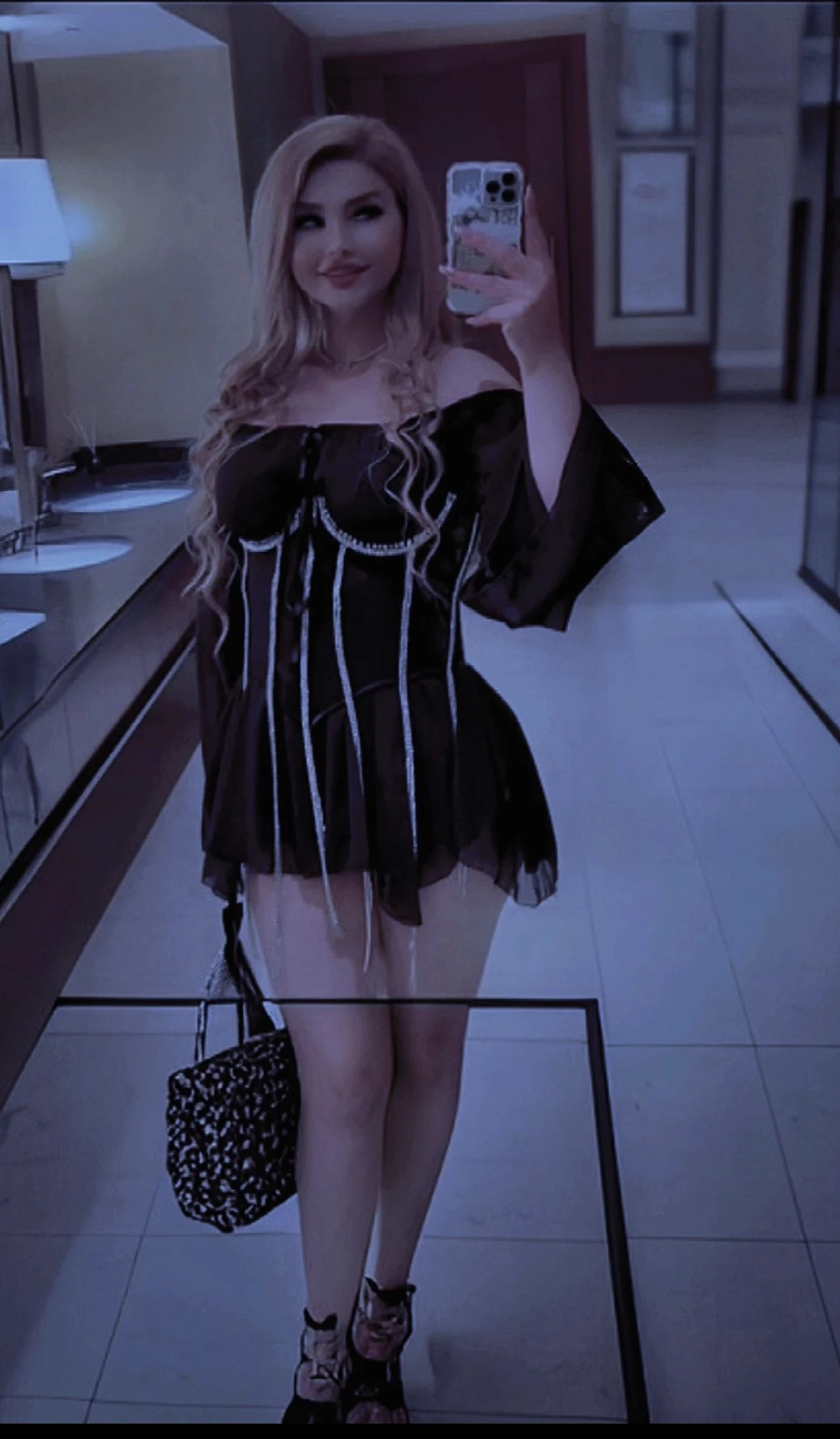 Narin – Georgian escort in Baku — 25 / 26