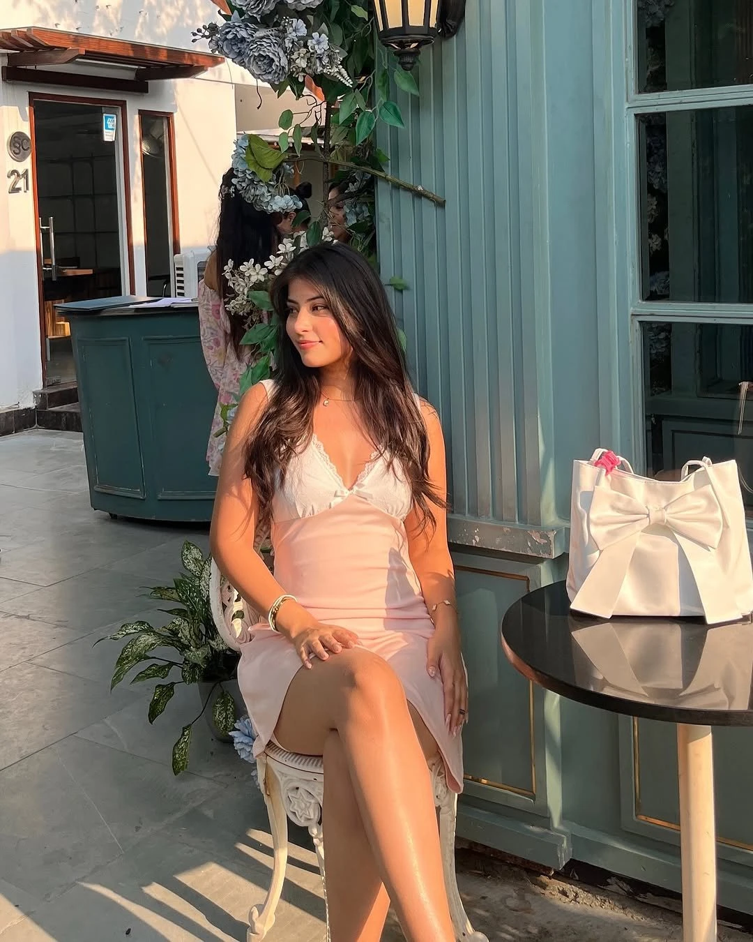 Gunjan – Indian escort in Ghaziabad — 4 / 5