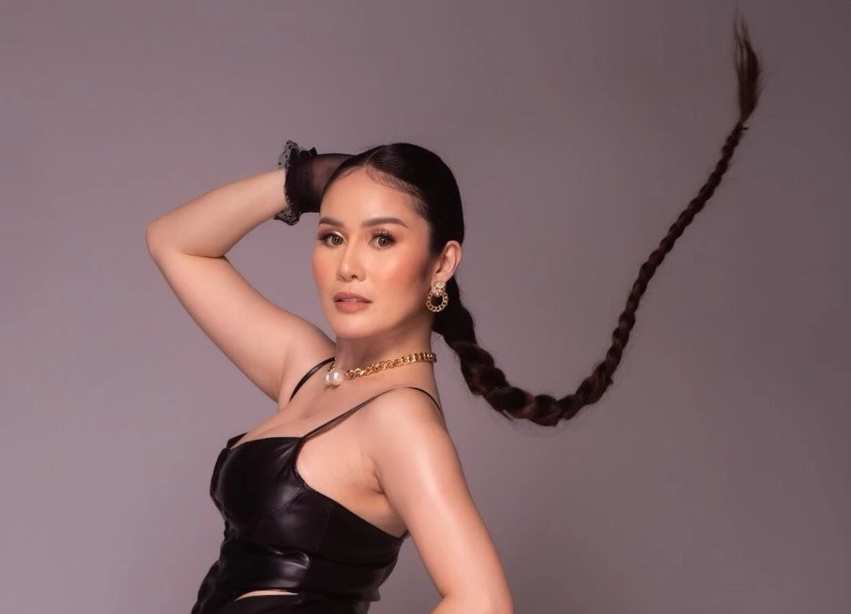 Party in Town Is Here – Filipino escort in Hong Kong — 4 / 10