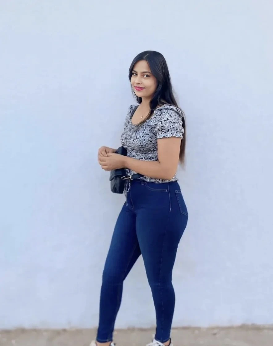 Mansi (Individual) Best' Cam – Indian escort in Bangalore — 2 / 4