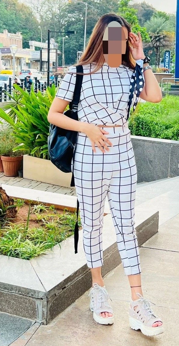 Siyani Cam and Real Meet – Indian escort in Bangalore — 3 / 6