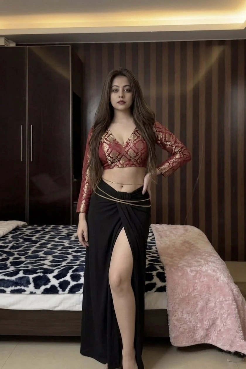 Mahika Here ( Meet & Cam ) – Indian escort in Bangalore — 5 / 6