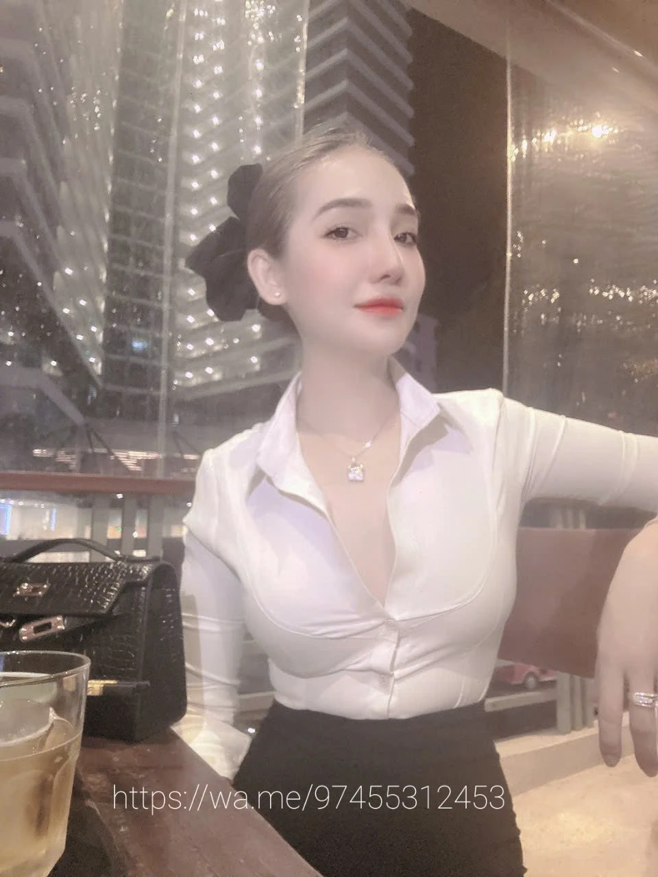 Lyna – Algerian masseuse in Tirana — 10 / 11
