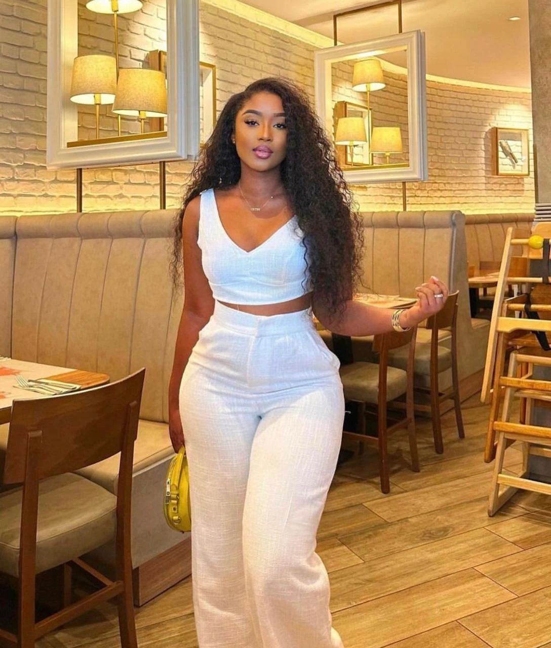 Lisa Chandigarh – Canadian escort in Chandigarh — 3 / 6