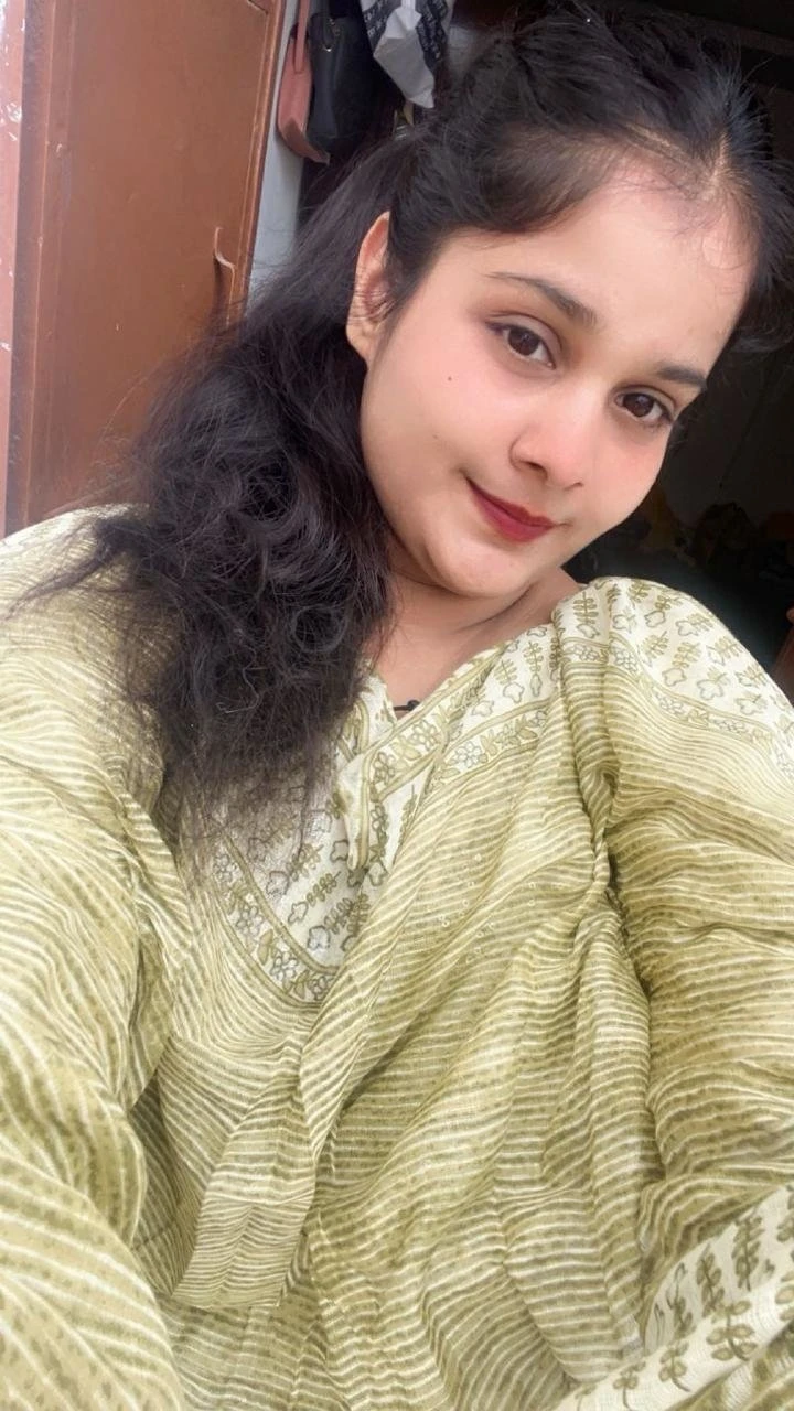 Cute Girl Manvi Singh – Indian escort in Bangalore — 5 / 6