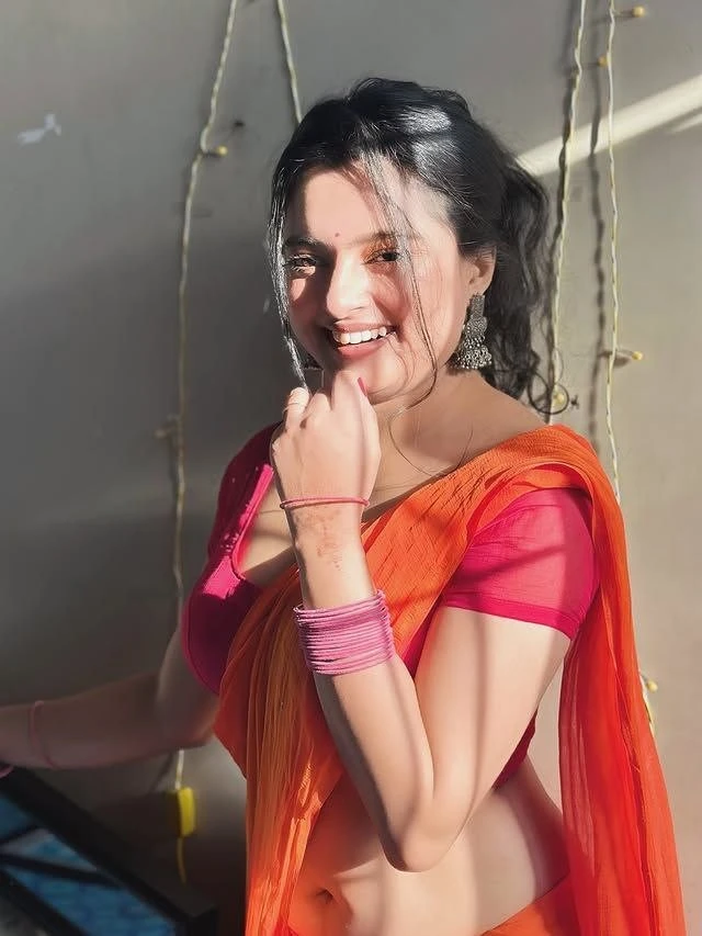 Vip Escort High Profile – Indian escort in Candolim, Goa — 2 / 4