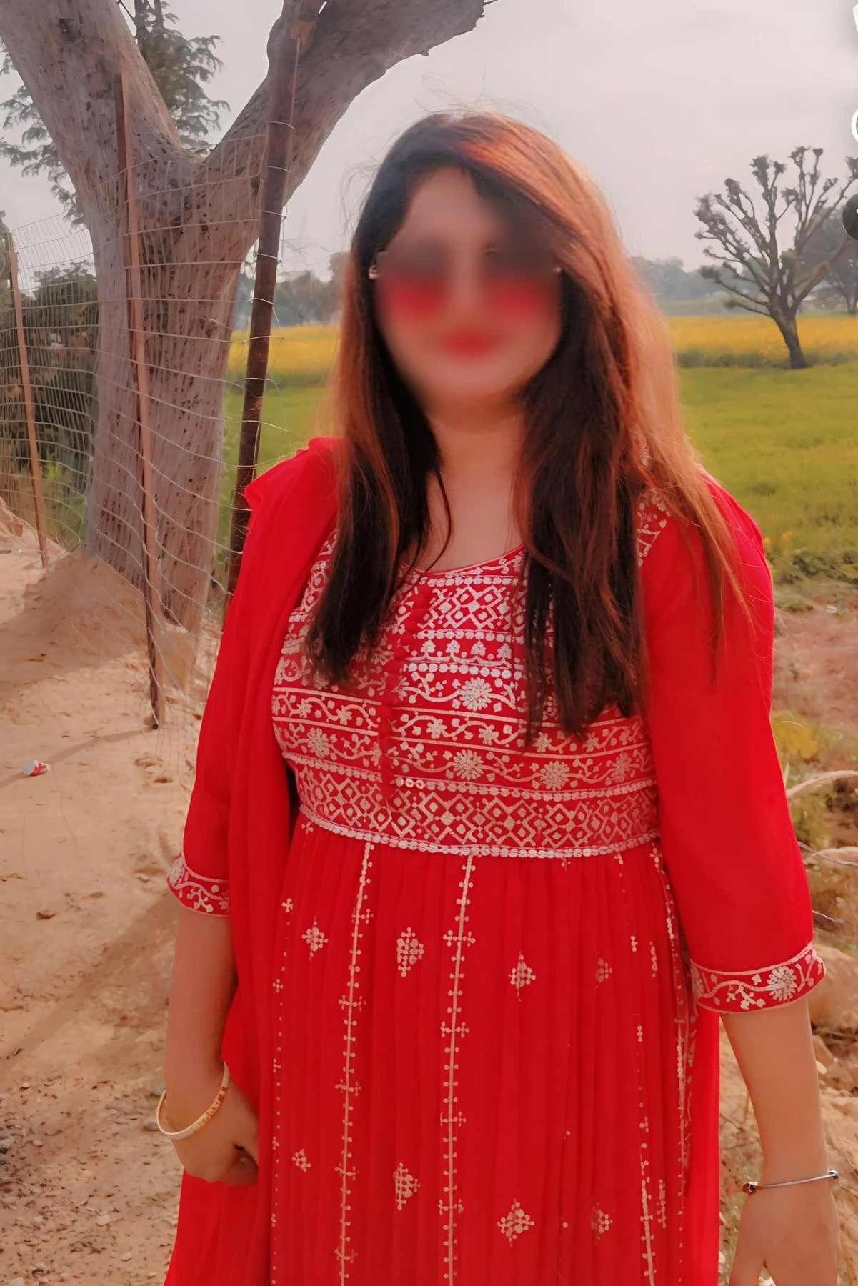 Rohini an independent model Hotel GFE ON – Indian escort in Ahmedabad — 5 / 8