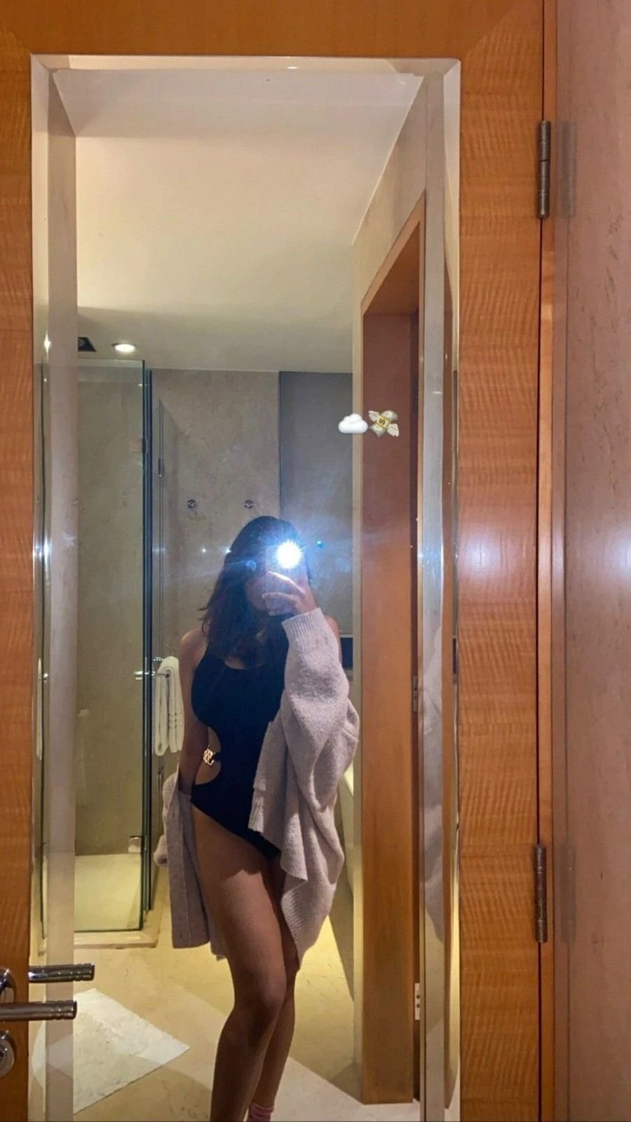 Shruti – Indian escort in Gurgaon — 4 / 5