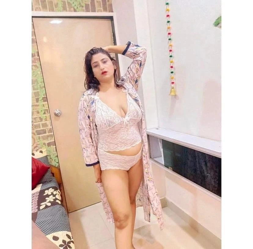 Soniya Sharma – Indian escort in Dehradun, Uttarakhand — 3 / 6