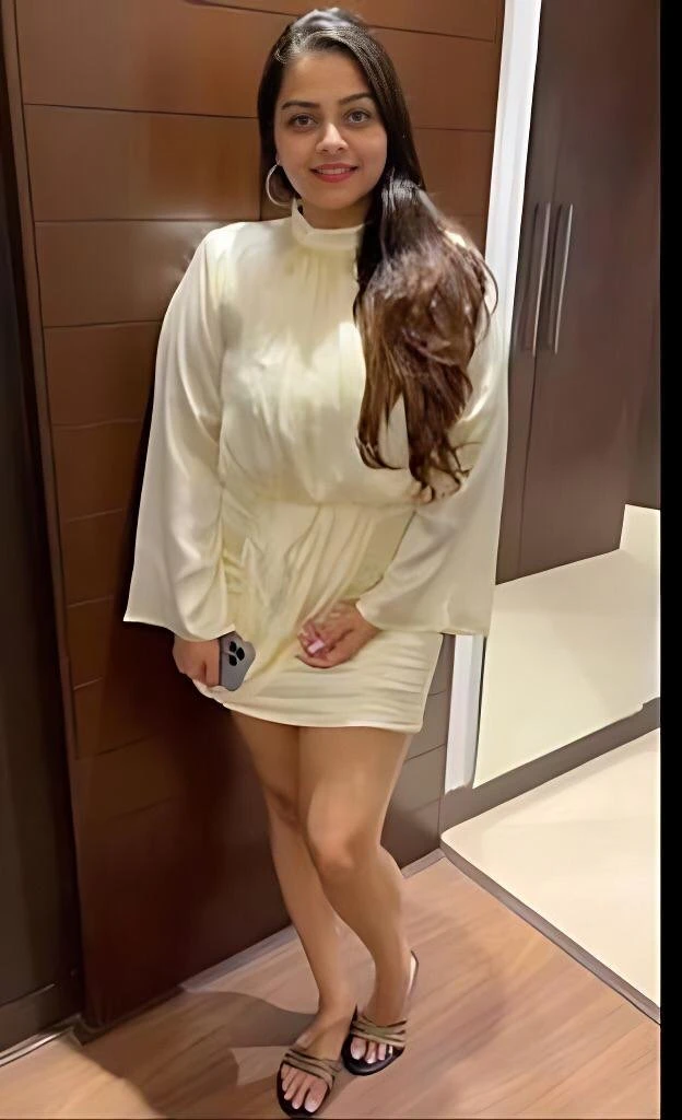 Call Now 82889 M 56671 I Am Seema Escort – Indian escort in Chandigarh — 4 / 5