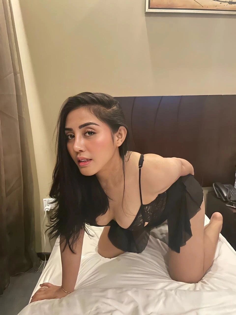 Karina – Indonesian escort in Hong Kong — 3 / 5