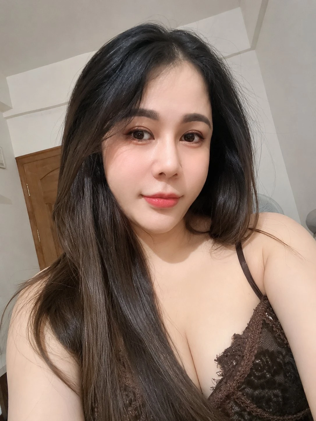 Trang Ruby New Independent – Vietnamese escort in Bangalore — 3 / 6