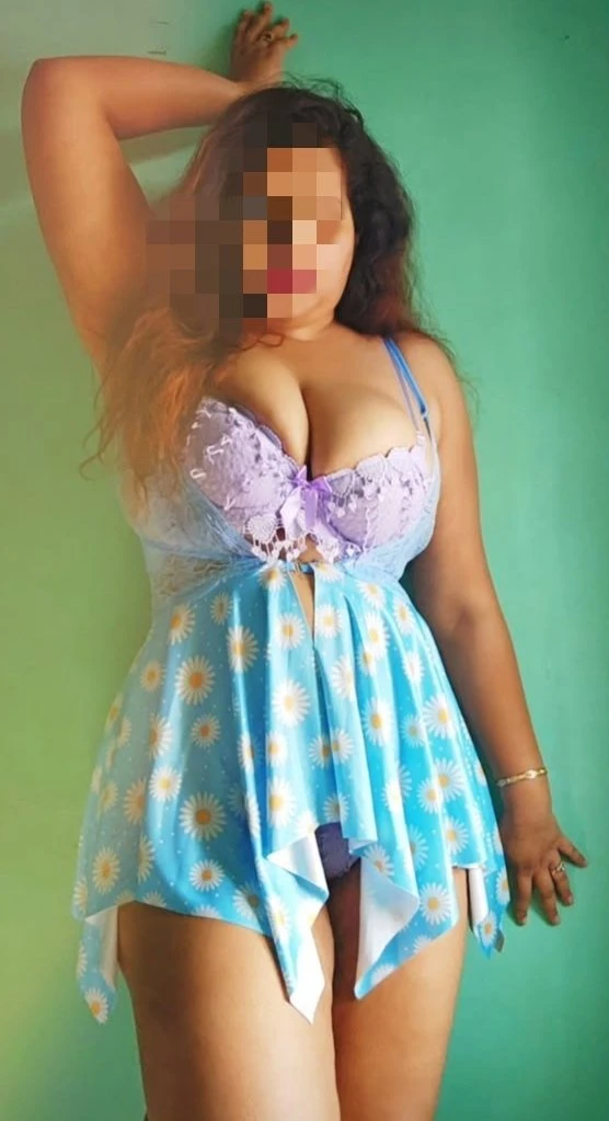 Housewife independent ... – Indian escort in Ahmedabad — 2 / 4