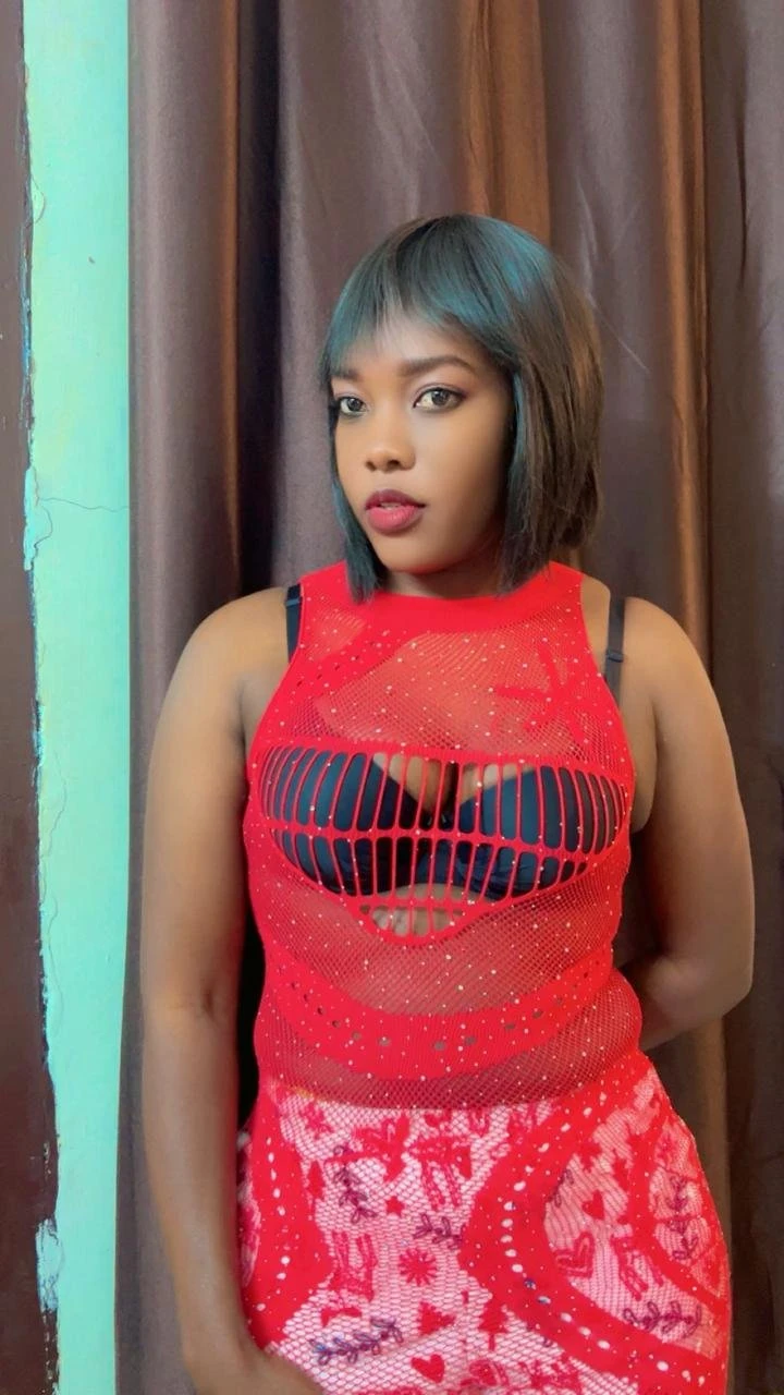 Sura – escort in Gurgaon — 4 / 8