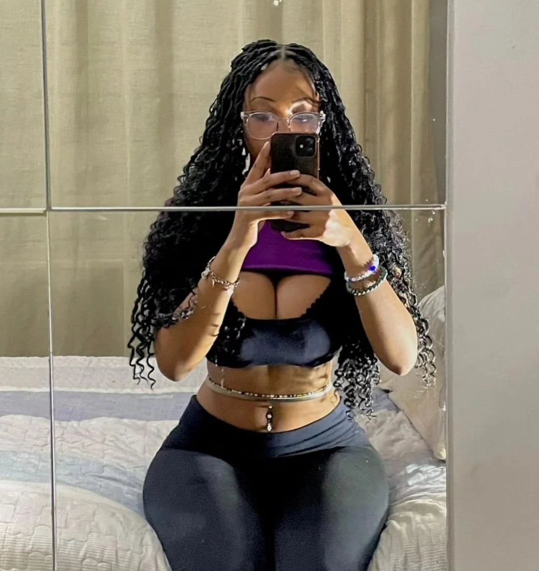 Olivia Babe – escort in Chandigarh — 2 / 4