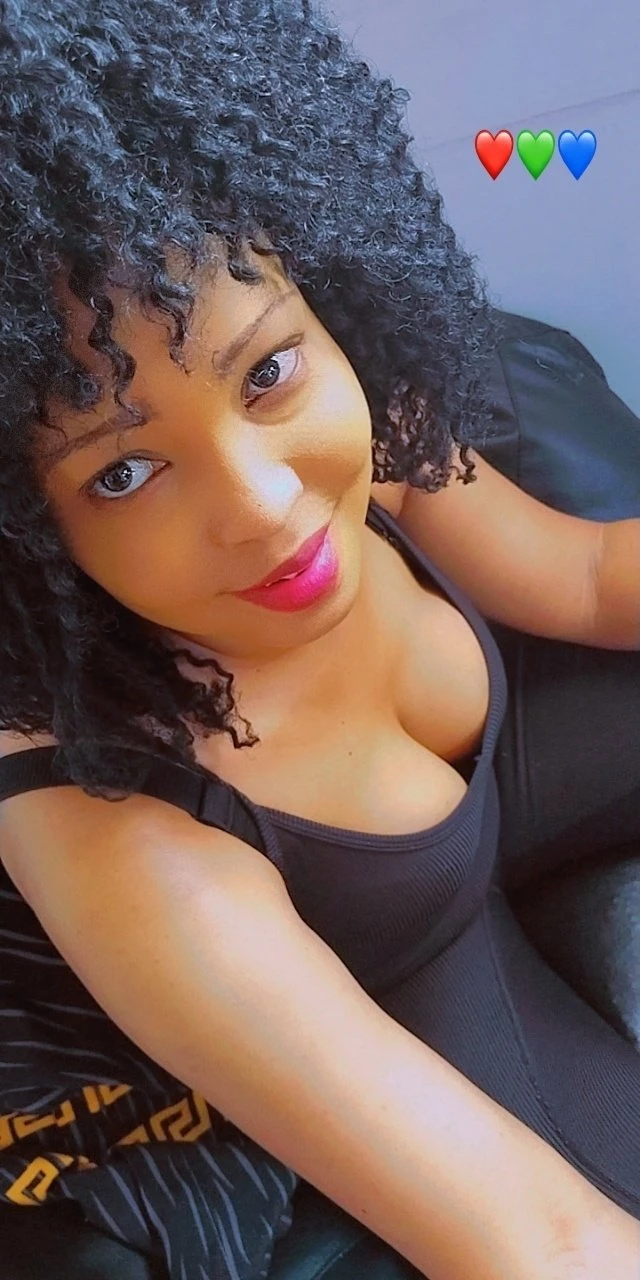Tarah9,0,9,2,9,6,9,7,6,8 – Brazilian escort in Coimbatore — 3 / 10
