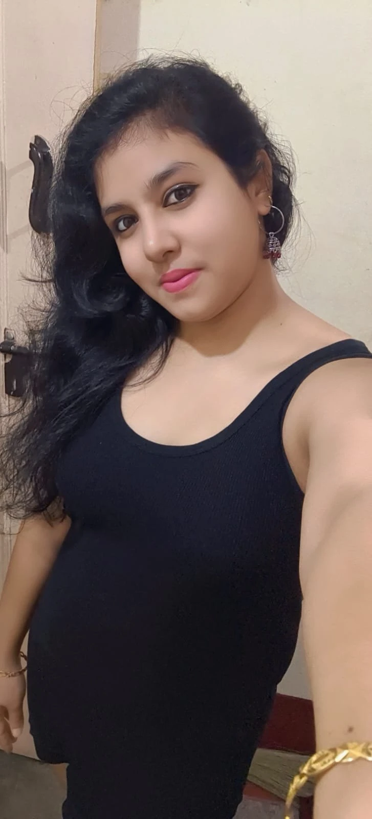 INDEPENDENT ESCORT DOORSTEP HOTEL & SPA – Indian escort in Bangalore — 1 / 6