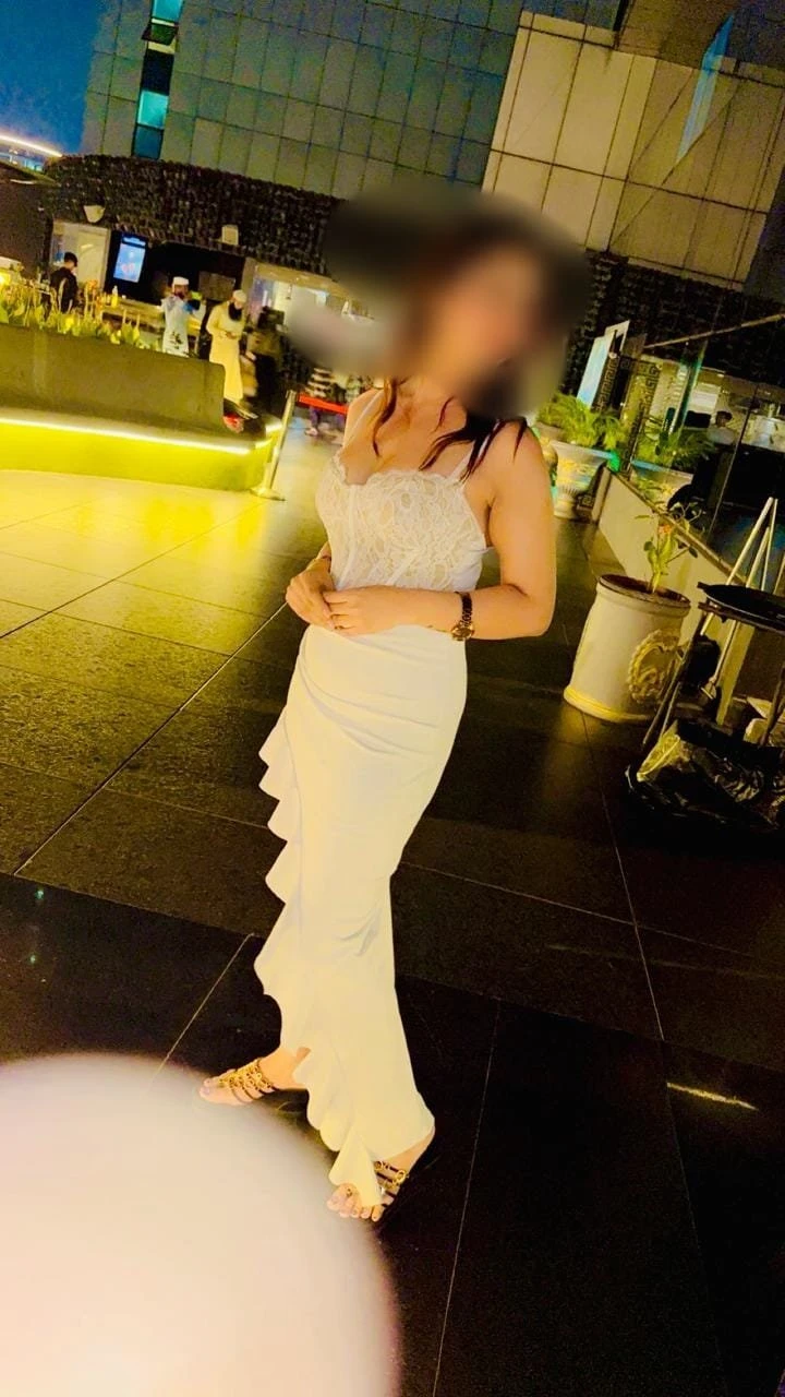 Parineeta Just for U in Blr – escort in Bangalore — 6 / 10