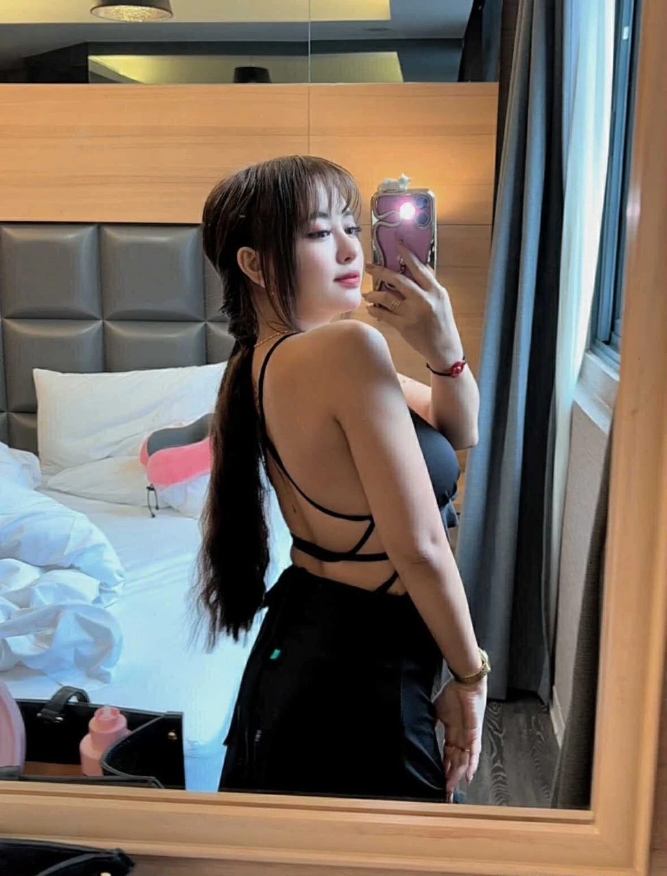 Petite Sexy IDOL JUST ARRIVED – Filipino escort in Hong Kong — 10 / 30