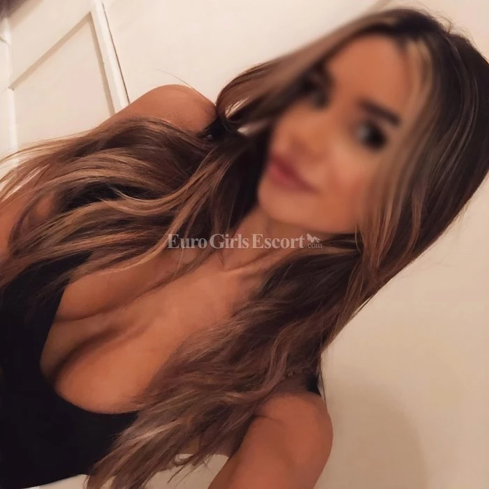 Miss Ava – Bulgarian escort in Sofia — 2 / 7