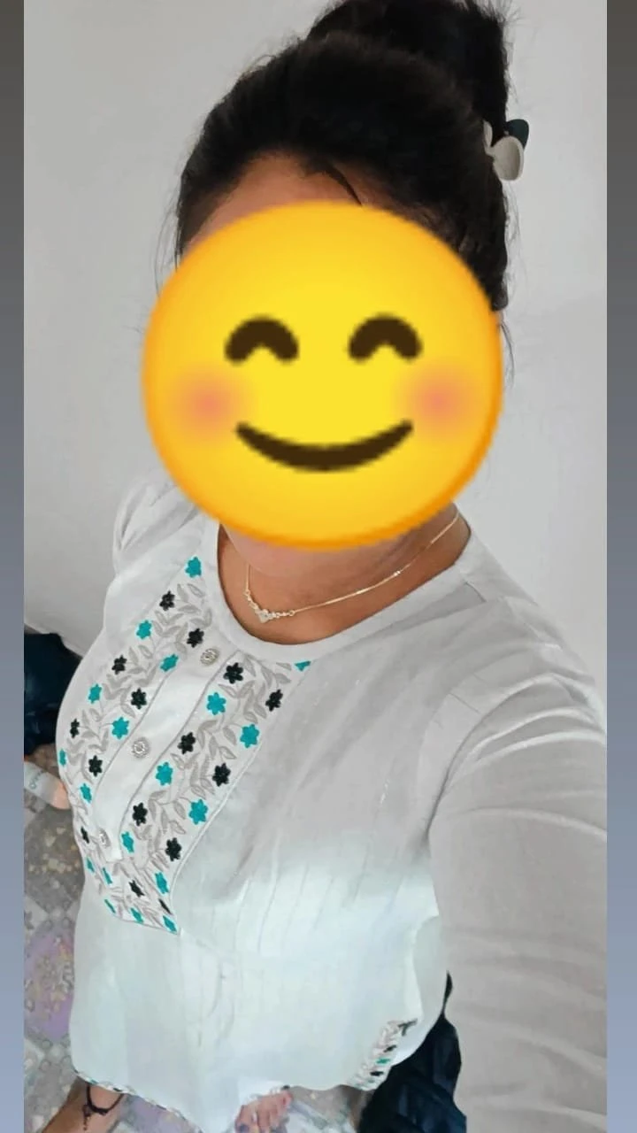 Rachna singh CAM AND REAL MEET QUEEN – Indian escort in Bangalore — 3 / 4