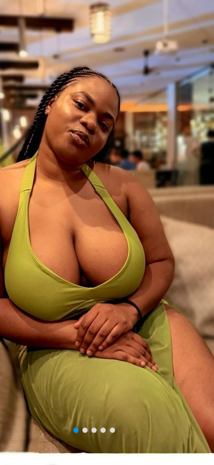 Pesh – escort in Chennai — 4 / 5