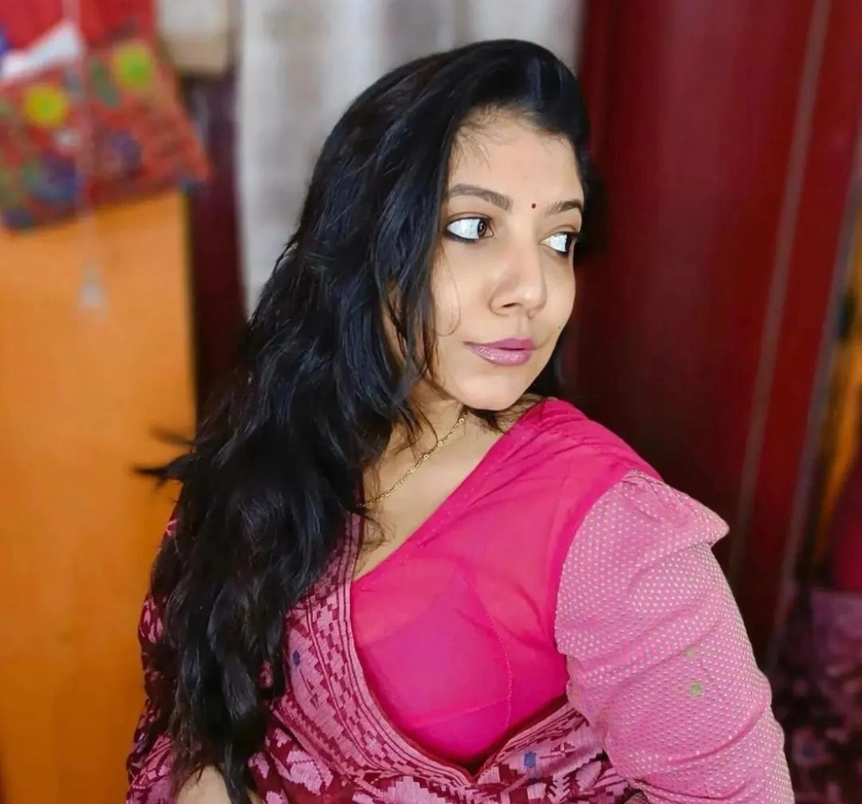 Madhuri Banerjee – Indian escort in Bangalore, Escort, Banga