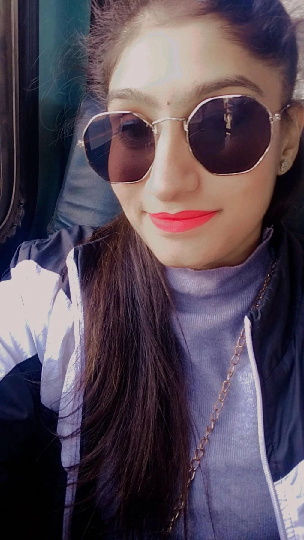 Simran – Indian escort in Chandigarh — 5 / 6