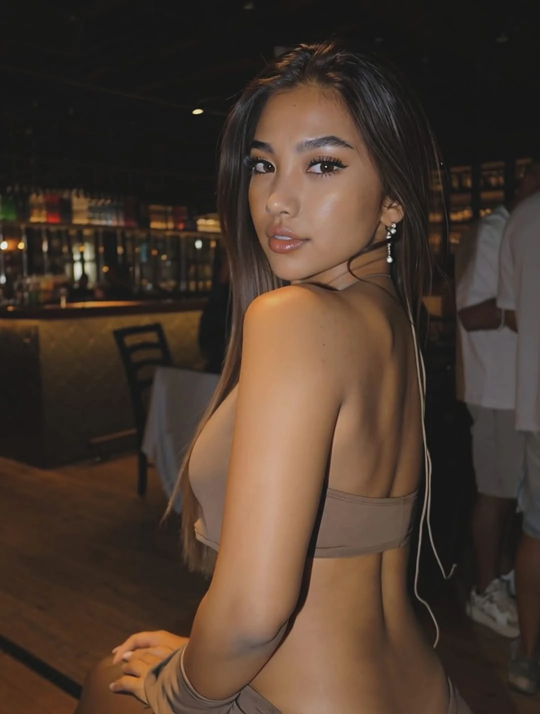 Wine GFE party – Vietnamese escort in Hong Kong, Escort, Hong Kong
