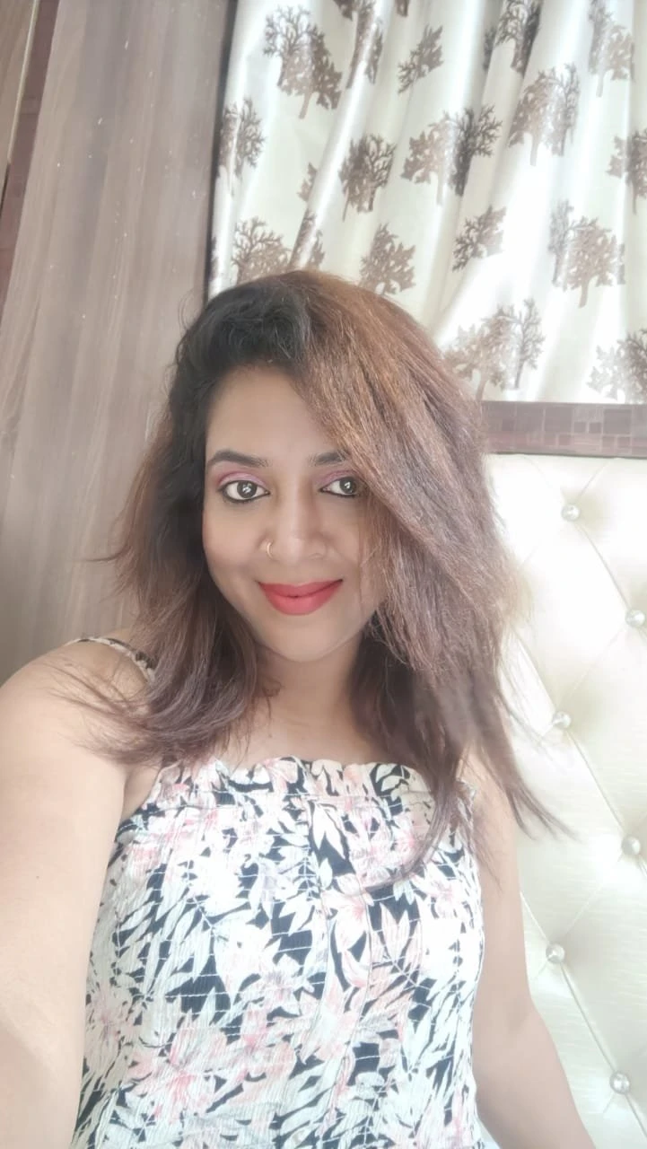 Riya – Indian escort in Candolim, Goa — 5 / 6