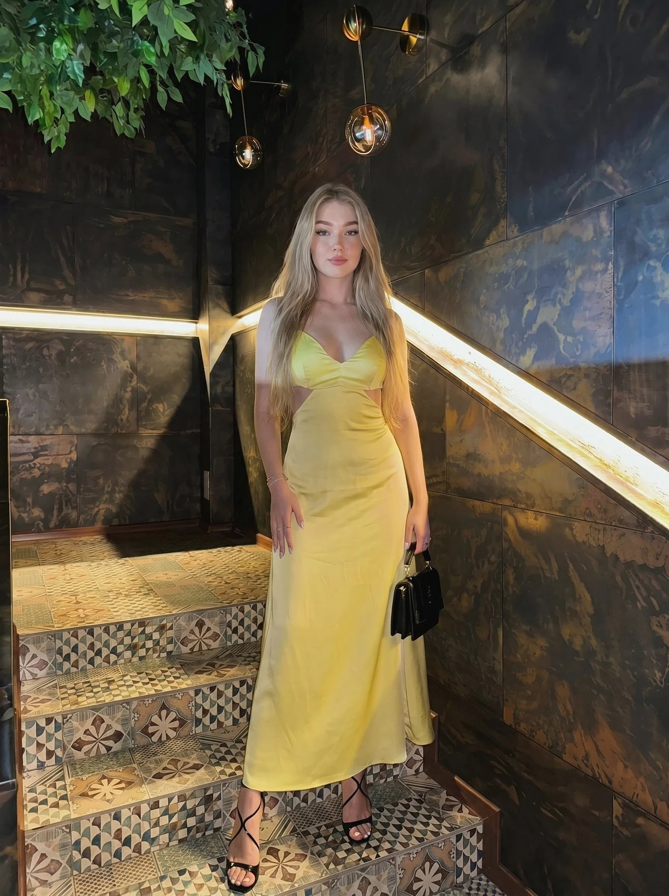 Virginia – Russian escort in Hong Kong — 6 / 7