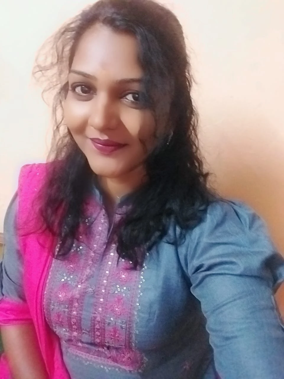 Neha – Indian escort in Bangalore, Escort, Banga