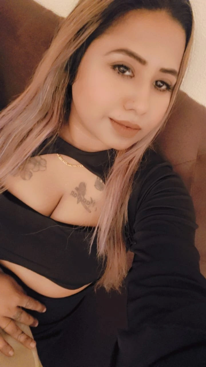 Web Cam or Real Meet – Indian escort in Bangalore — 3 / 6