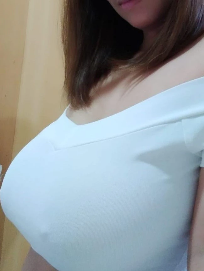 YUMMY XXL BOOBS KAREN FULSERVICES – Filipino escort in Hong Kong — 10 / 11